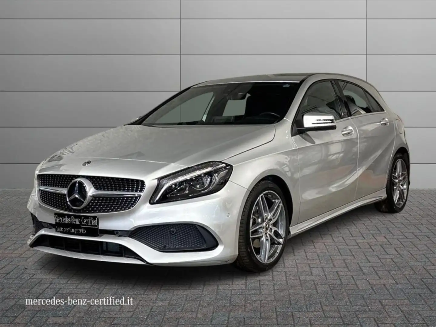 Mercedes-Benz A 200 d Automatic 4Matic Premium Silber - 1