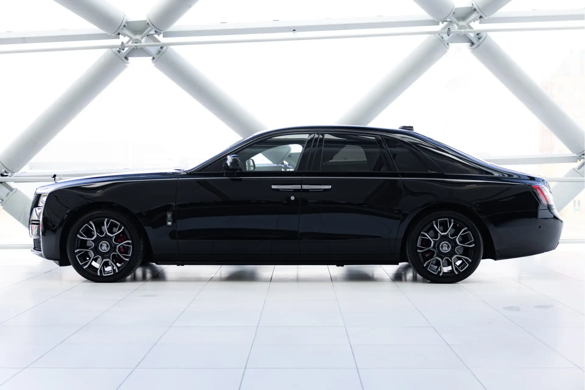 롤스로이스 고스트 2023 검정 사진 4