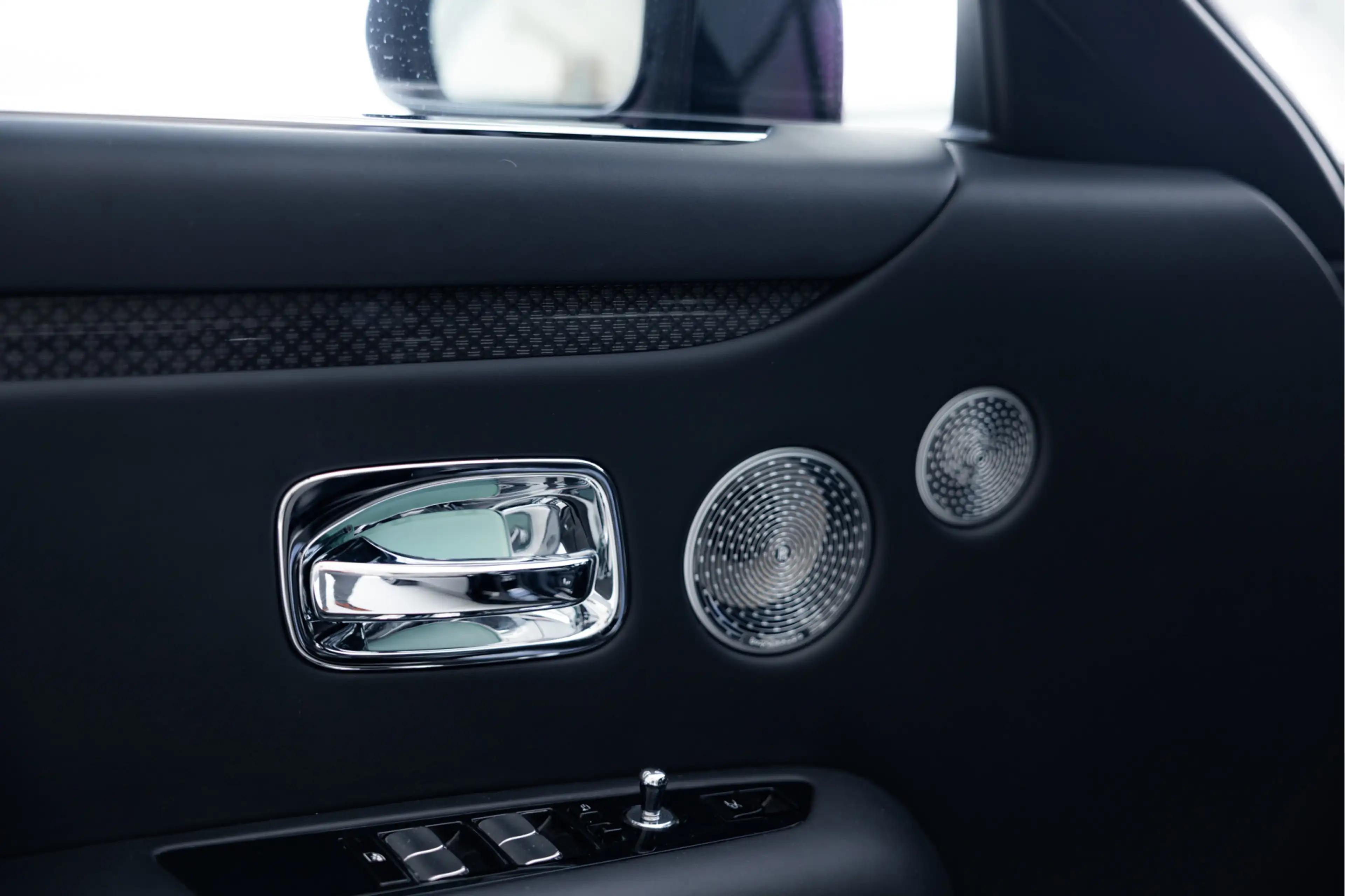Rolls-Royce Ghost 6.75 V12 | Black Badge | Starlight | TV | Massage — photo 15