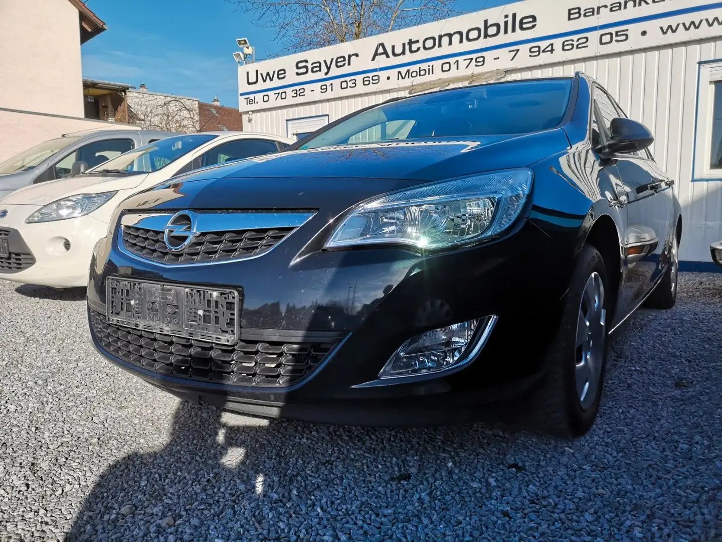 Opel Astra J Sports Tourer Edition - 1