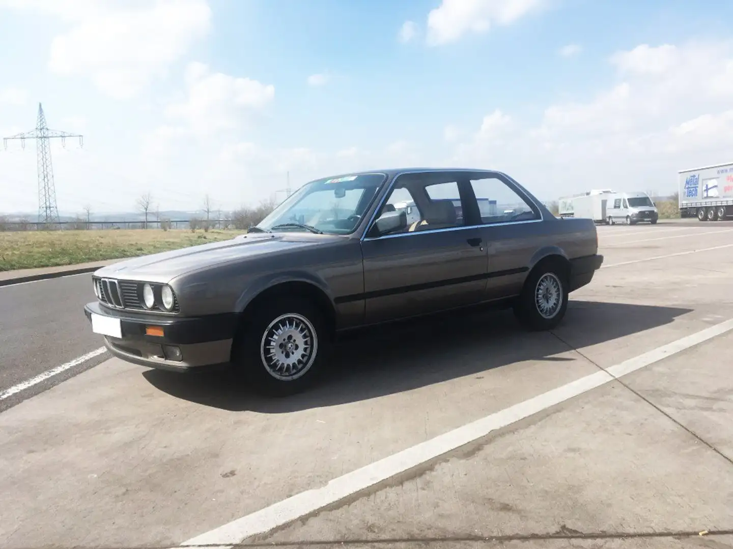 BMW 320 320i Kat (E30) - 2