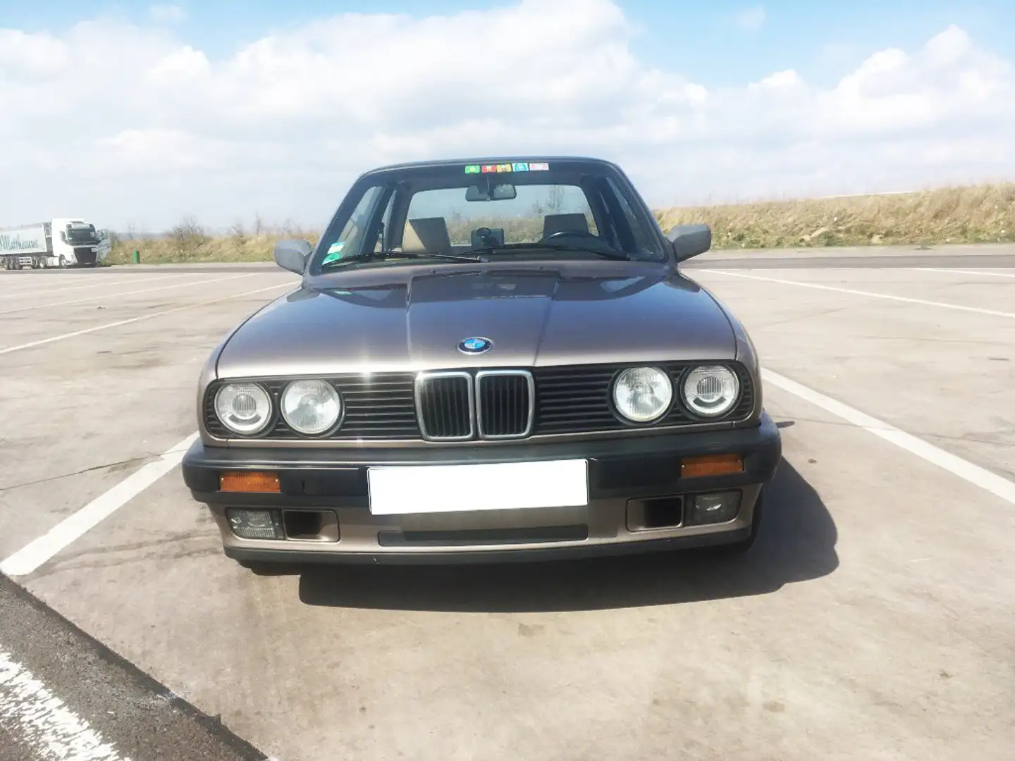 BMW 320 320i Kat (E30) - 1