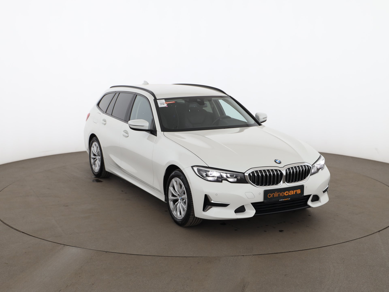 BMW 320 d Touring xDrive Advantage Aut LED AHK LEDER — photo 5