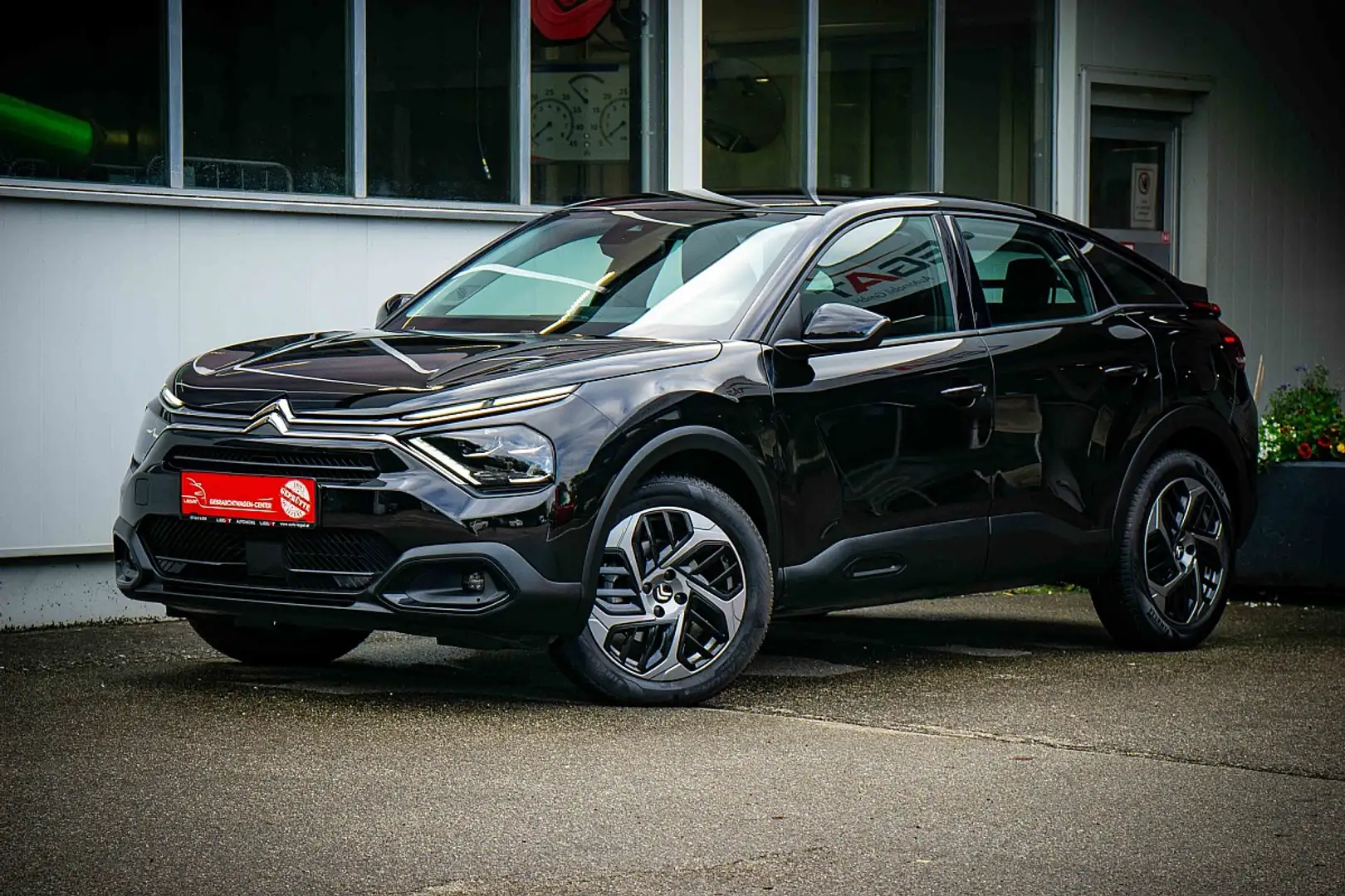 Citroen C4 PureTech 130 S&S EAT8 Aut. Plus *CARPLAY*KAMERA* Schwarz - 2