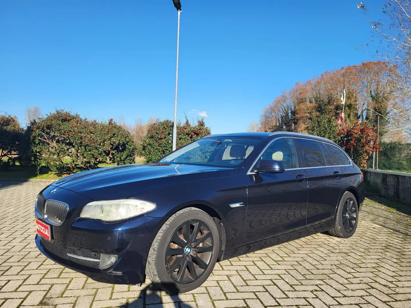 BMW 520 520d Touring Futura - 1