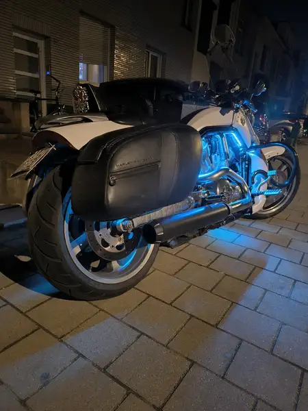 Harley-Davidson VRSC V-Rod - foto 4