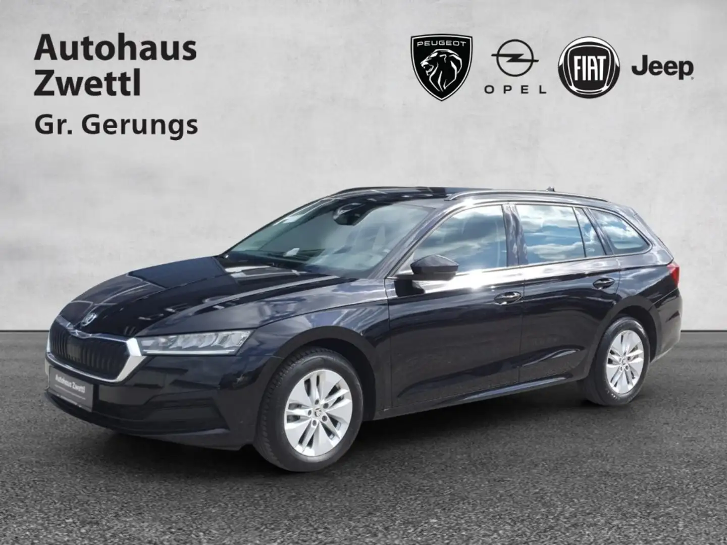 Skoda Octavia Ambition 2,0 TDI DSG Zwart - 1