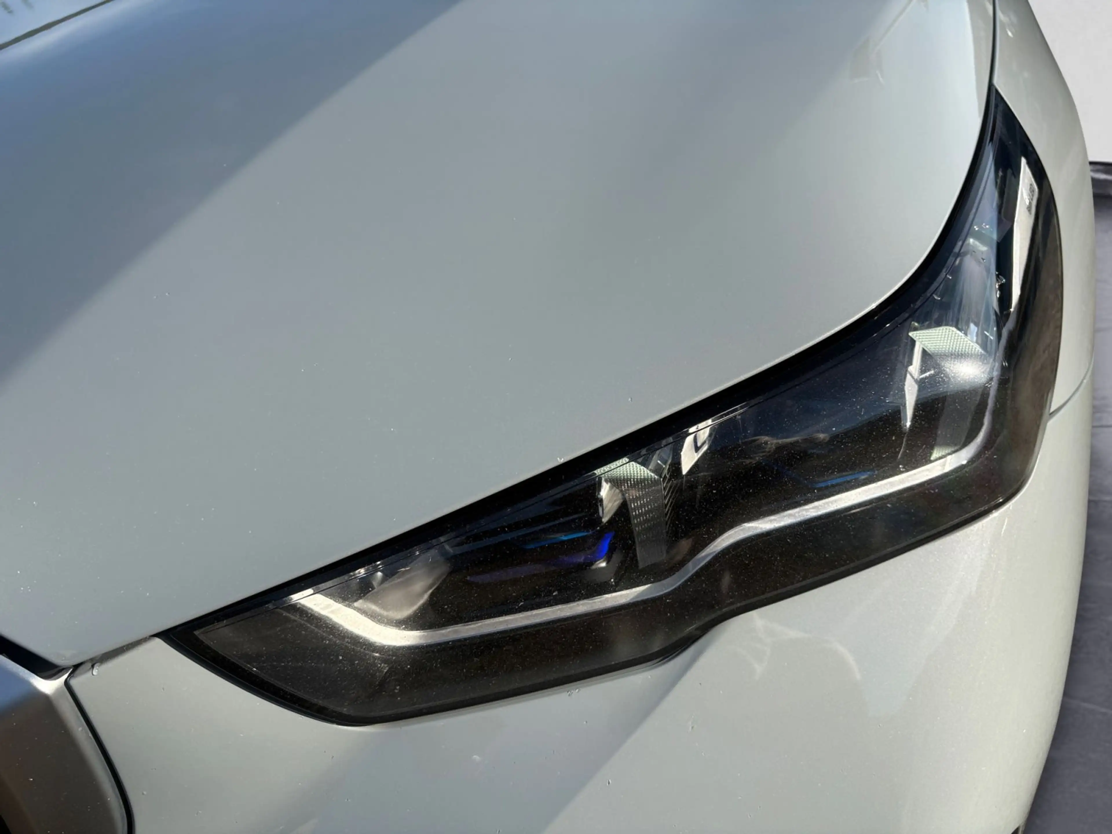 BMW i5 eDrive40 Navi Tempom.aktiv Panoramadach Komfo — photo 12