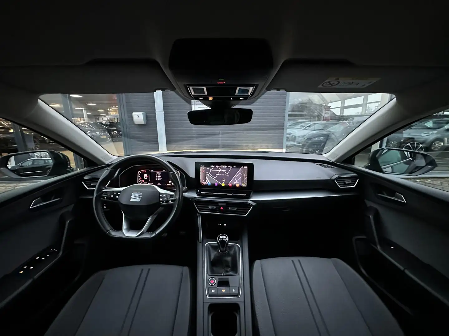 SEAT Leon Sportstourer 1.5 TSI Style Business Intense/CAMERA Zwart - 2