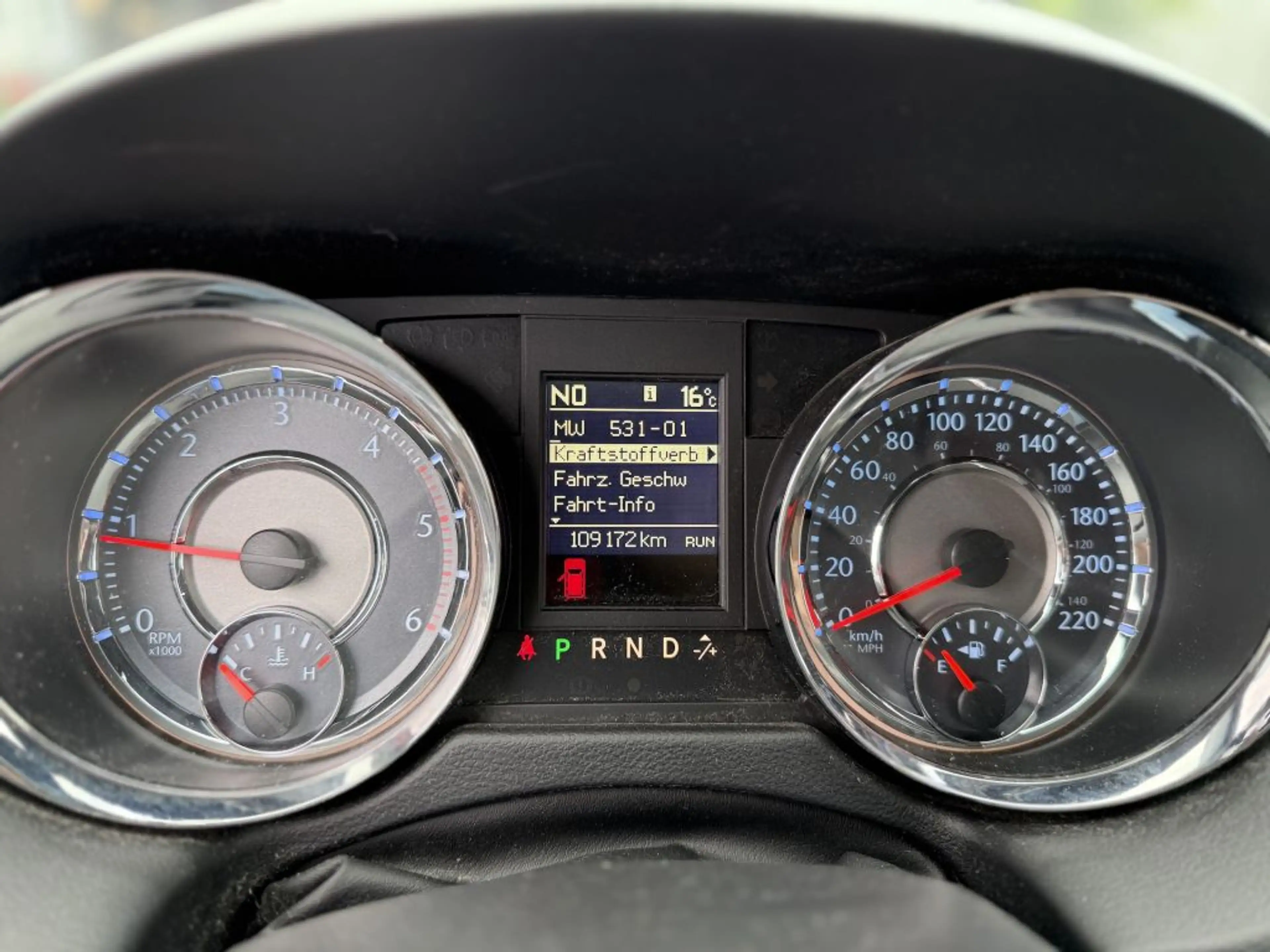 Lancia Voyager 2.8 Multijet 16v S — photo 20
