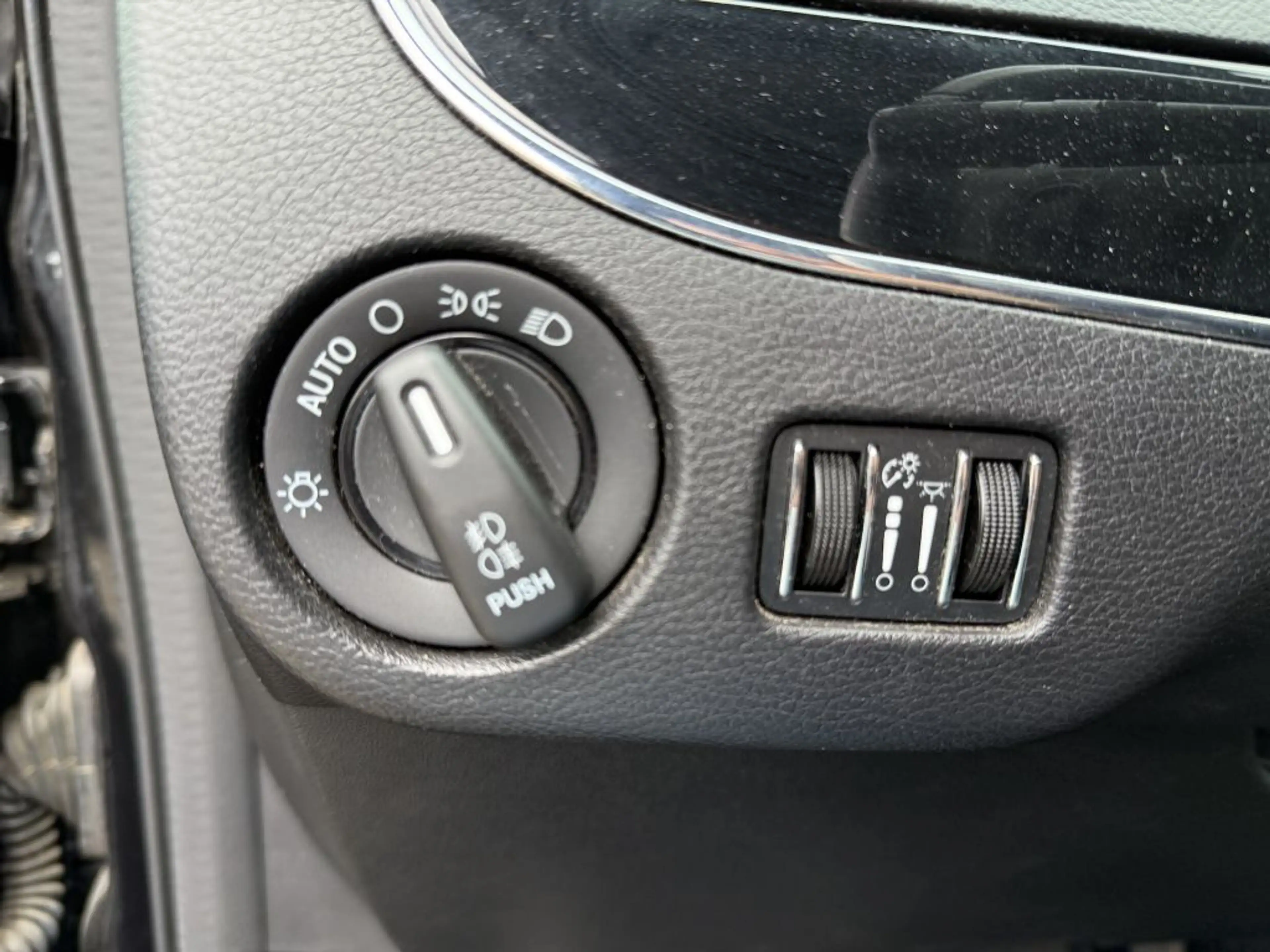 Lancia Voyager 2.8 Multijet 16v S — photo 19