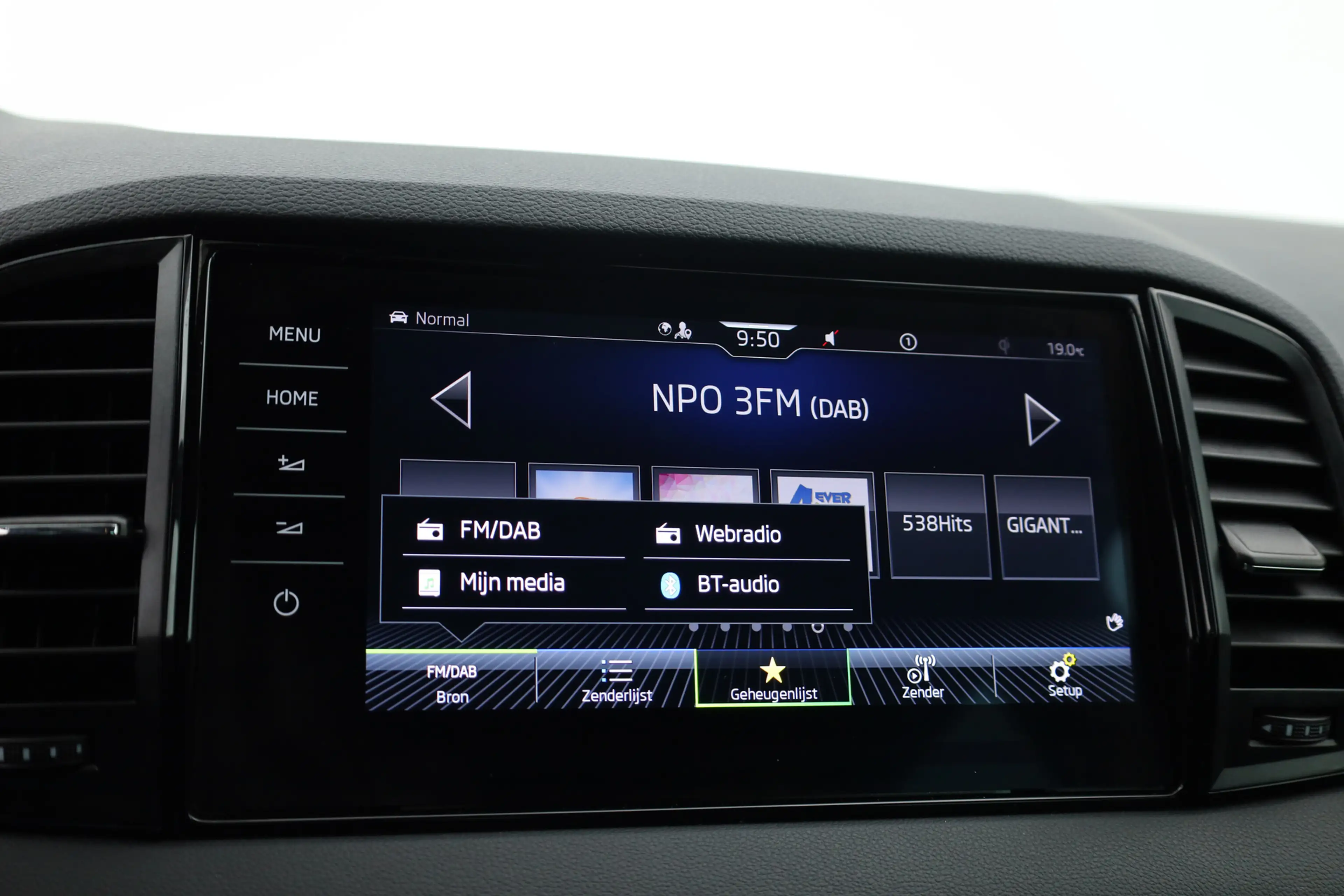 Skoda Karoq 1.5 TSI ACT Sportline | Leder | Elek. Trekhaak | S — photo 18