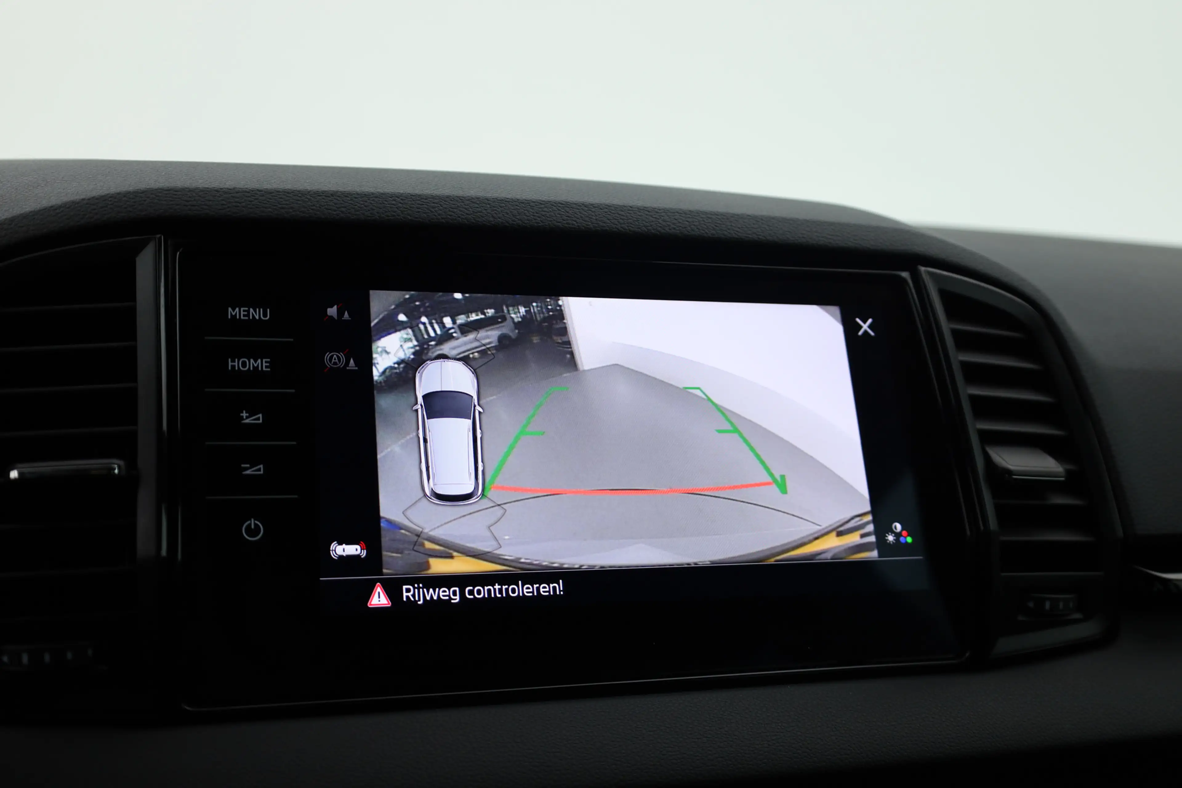 Skoda Karoq 1.5 TSI ACT Sportline | Leder | Elek. Trekhaak | S — photo 15