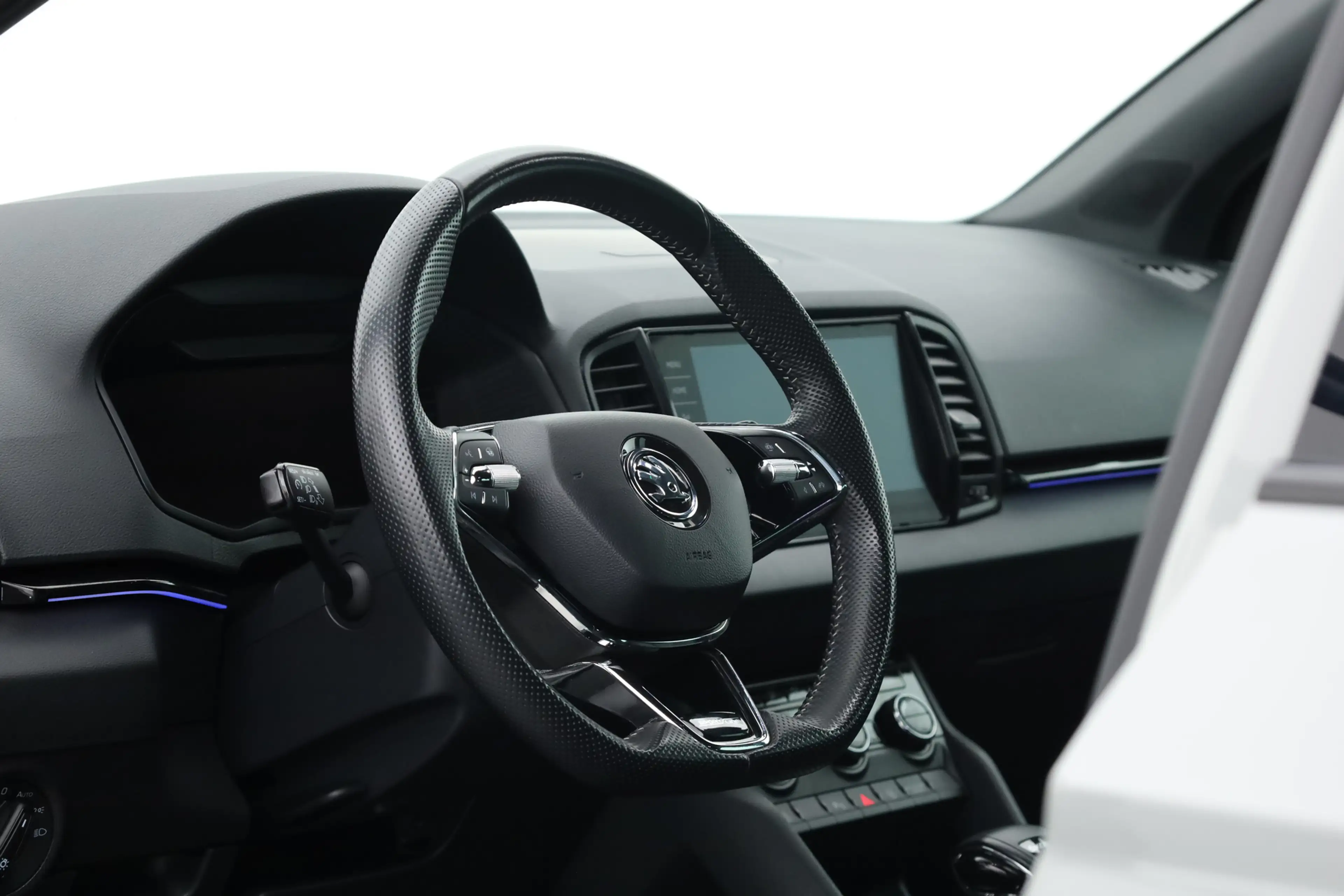 Skoda Karoq 1.5 TSI ACT Sportline | Leder | Elek. Trekhaak | S — photo 5