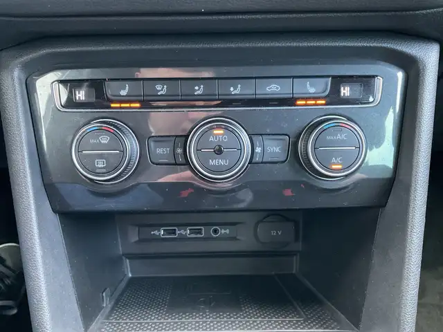 Volkswagen Tiguan view 11