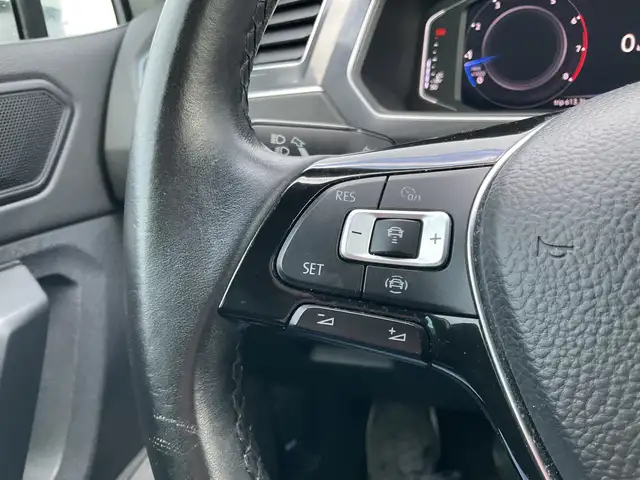 Volkswagen Tiguan view 8