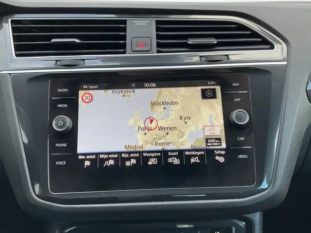 Volkswagen Tiguan view 6