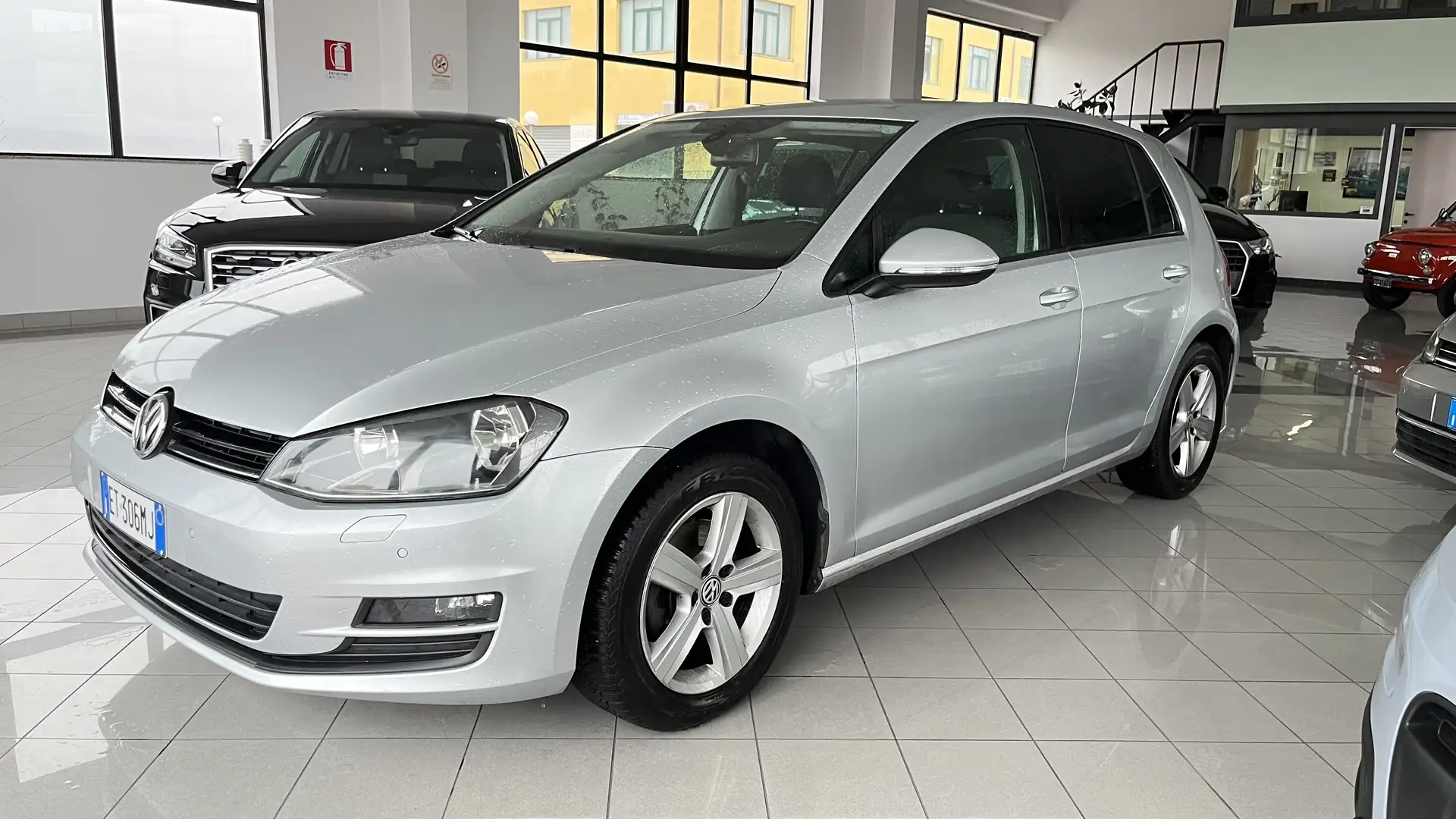 Volkswagen Golf Golf 5p 1.6 tdi Comfortline Ok NeoPatentati Argento - 2