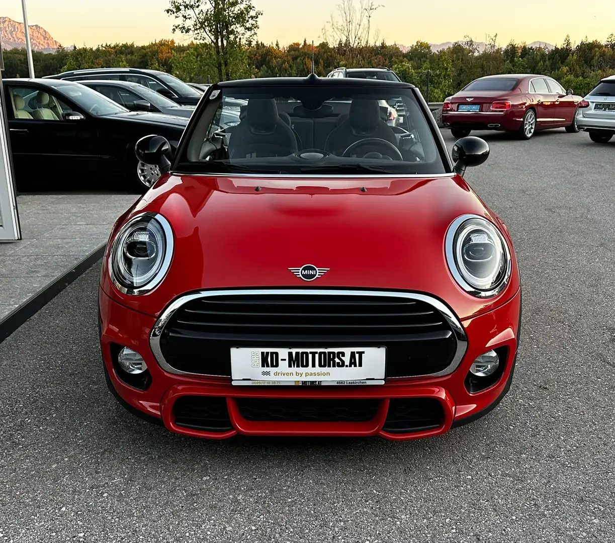 MINI Cooper John Cooper Works Cabrio Aut. Orange - 2