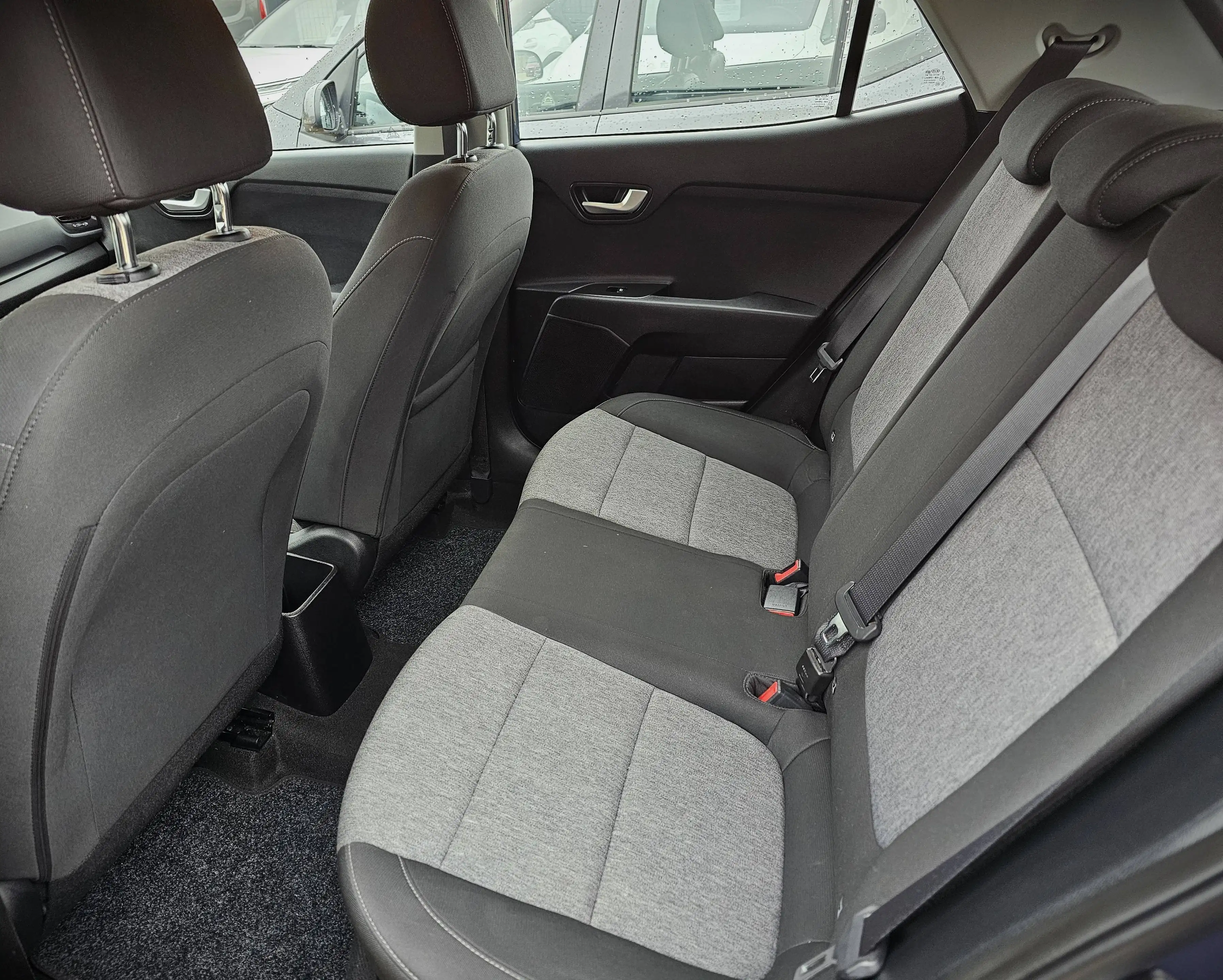 Kia Stonic 1.0 T Navi Edition ISG — photo 9
