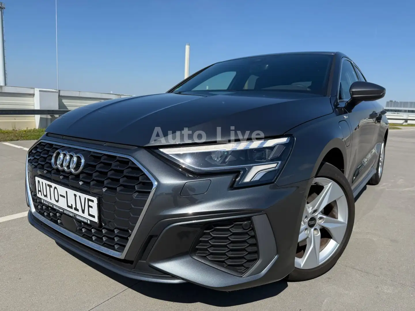 Audi A3 40 TFSI e *SB*S LINE*VIRTU*NAVI*LED*B&O*PDC!! Grau - 1