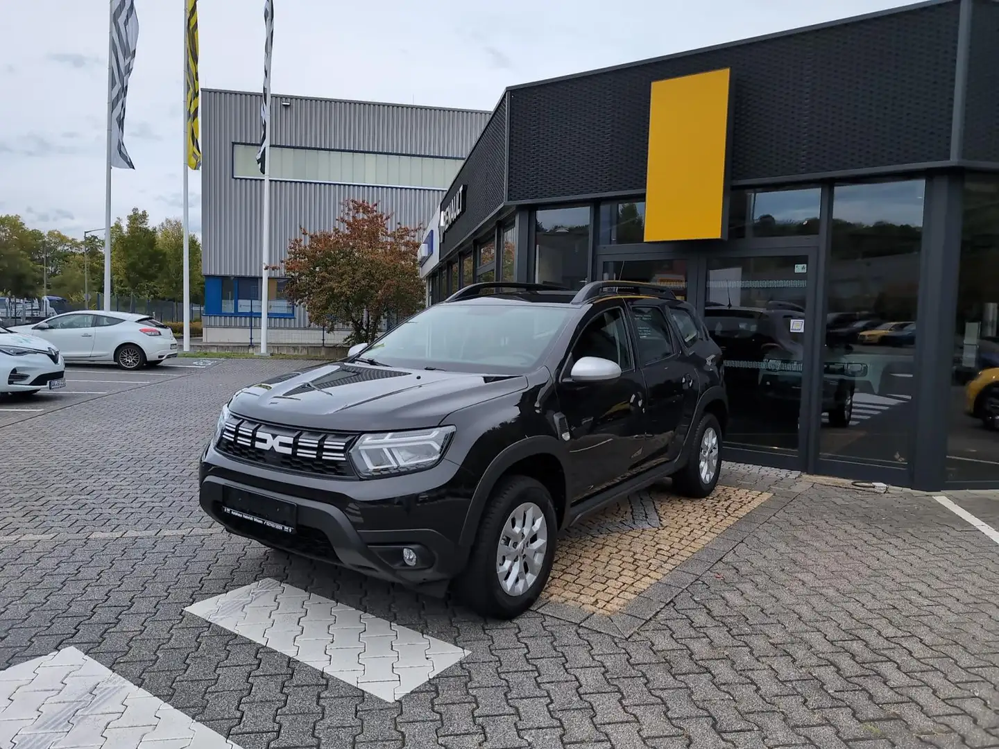 Renault Duster Expression LPG Navi PDC Kamera AHK Sitzheizung Schwarz - 1