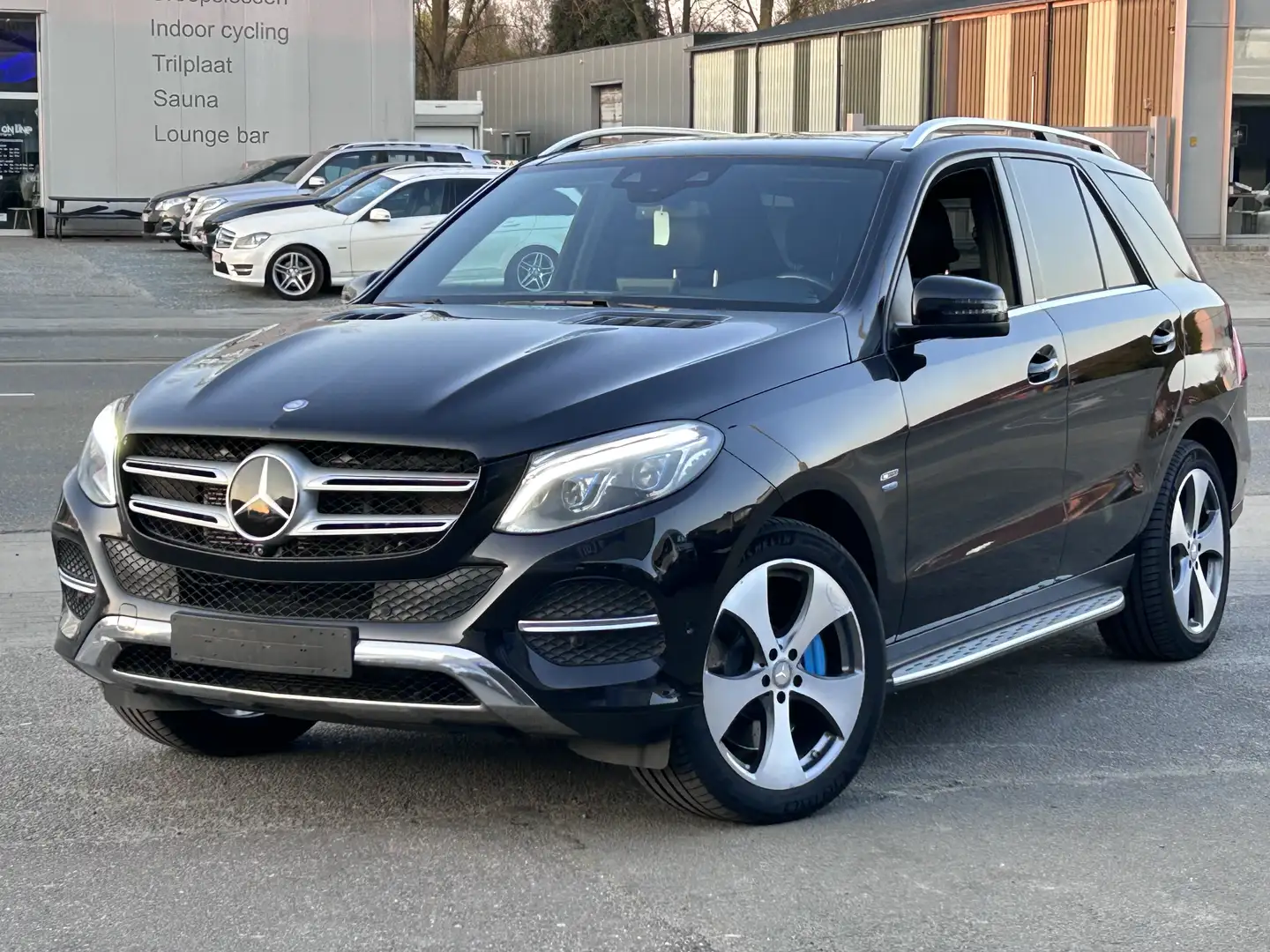 Mercedes-Benz GLE 500 e 4Matic Noir - 1