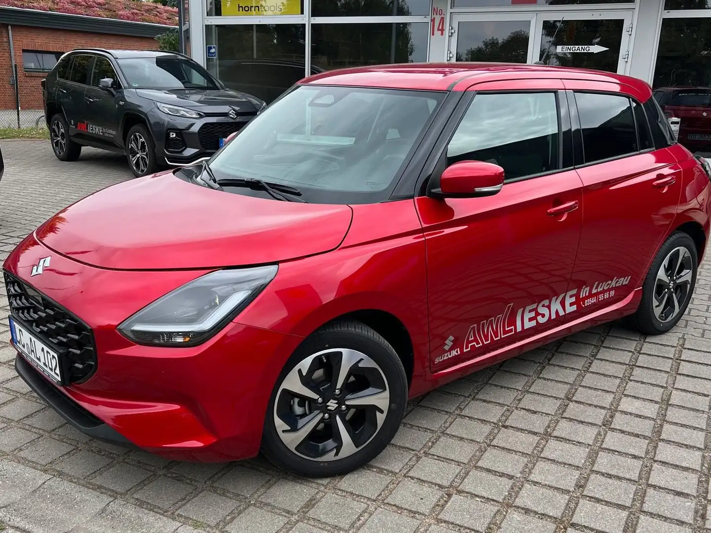 Suzuki Swift 1.2 Hybrid CVT Automatik  Comfort+ Rot - 1