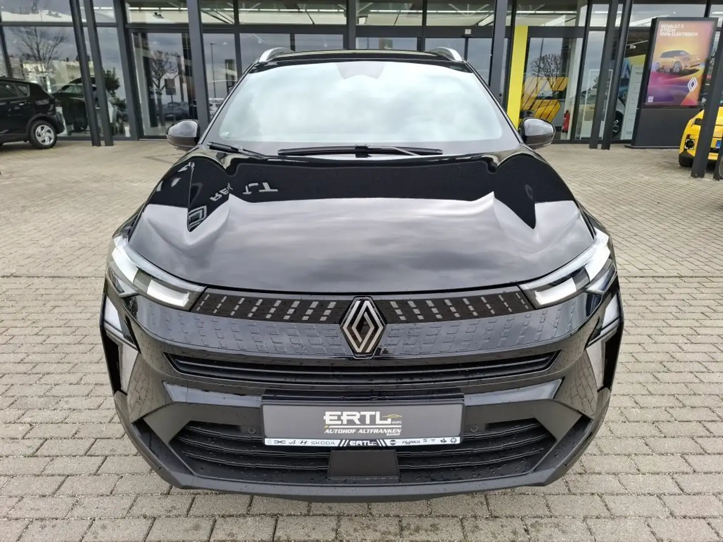 Renault Captur Techno Mild Hybrid 140 Schwarz - 2
