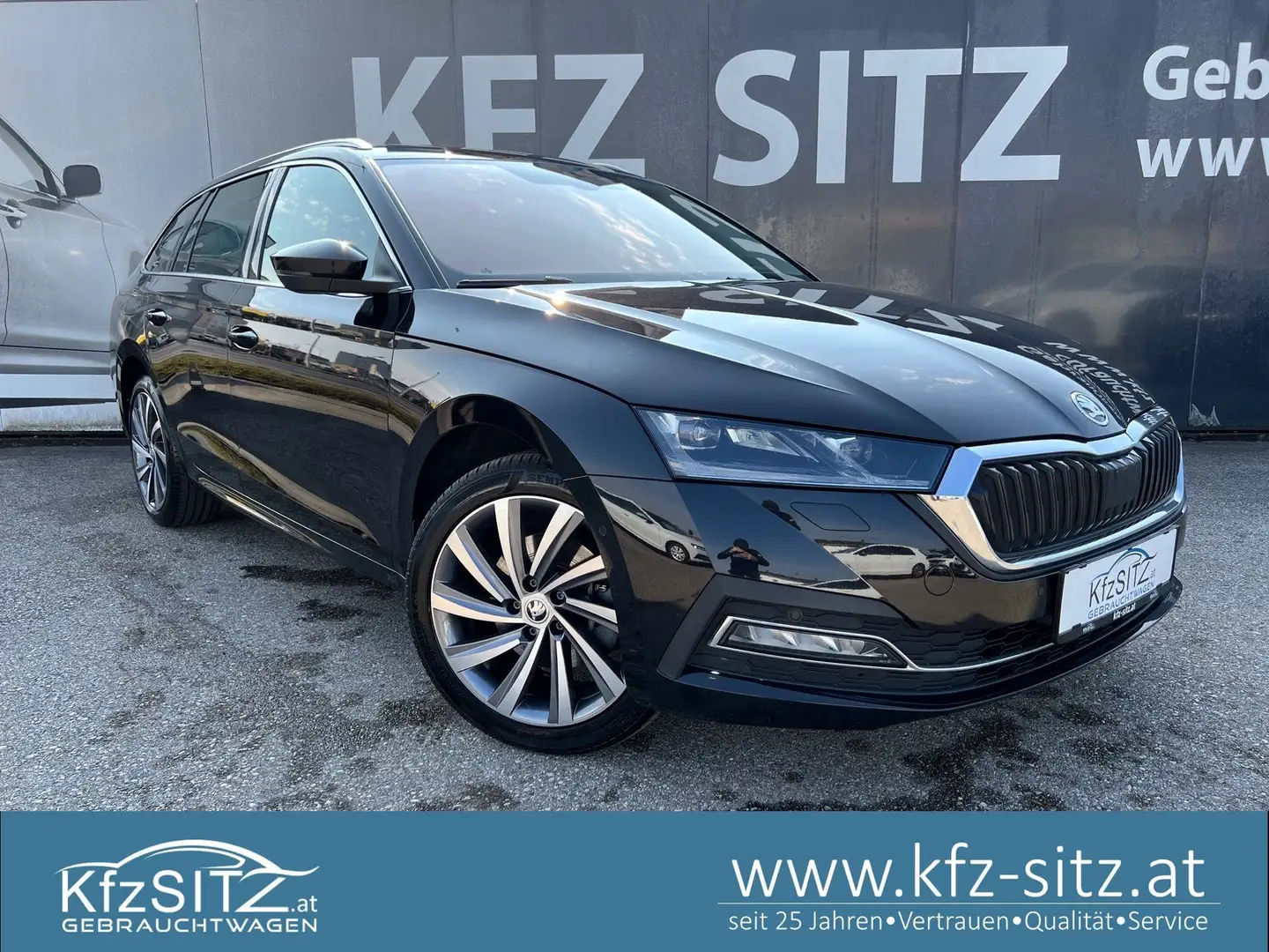 Skoda Octavia Combi 1,5 iV Style DSG | NP: €51.600 Schwarz - 1
