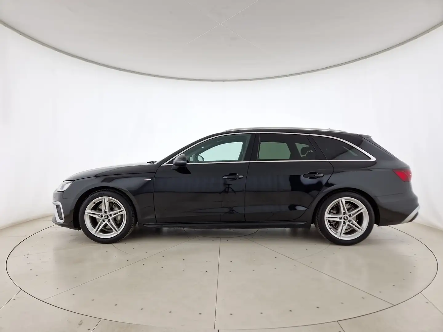 Audi A4 avant 40 2.0 tdi mhev s line edition quattro 204cv Schwarz - 2
