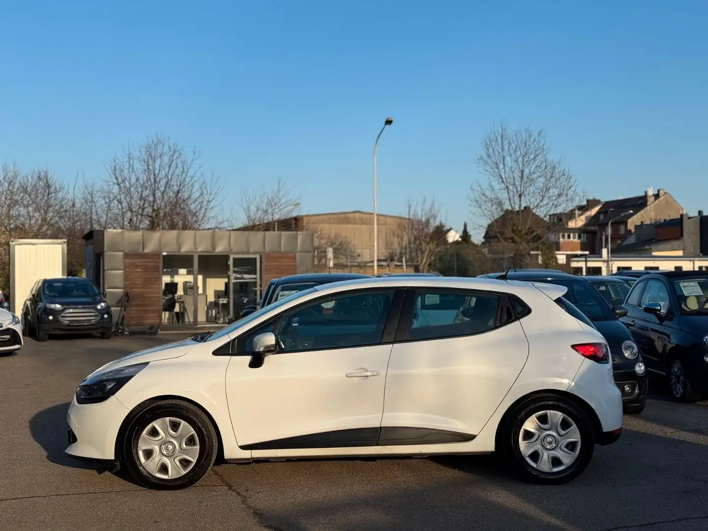 Renault Clio IV Expression Weiß - 2