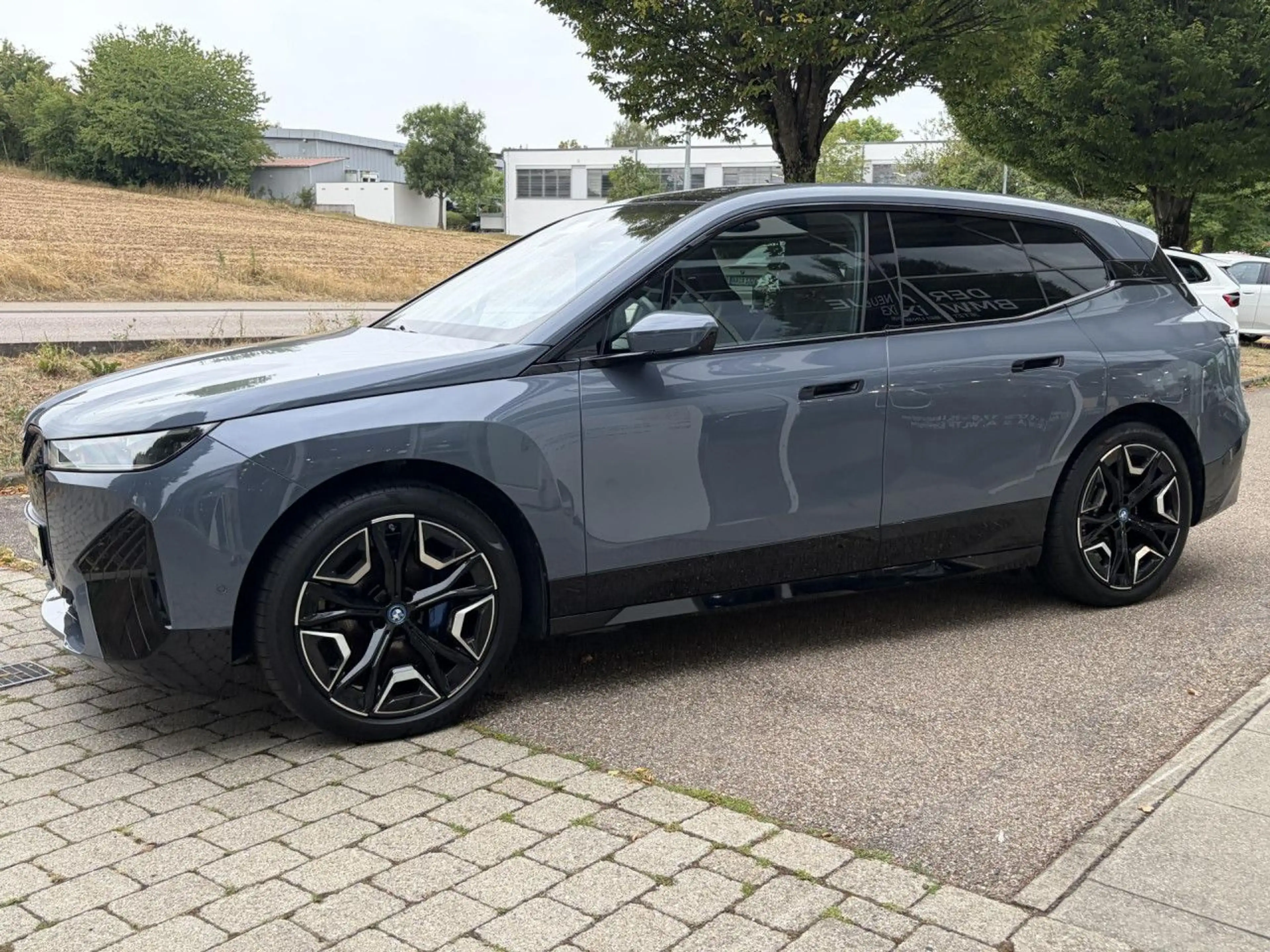 BMW iX x50 Sport Sky HUD ACC SuView H/K.Lenkradh.22" — photo 3