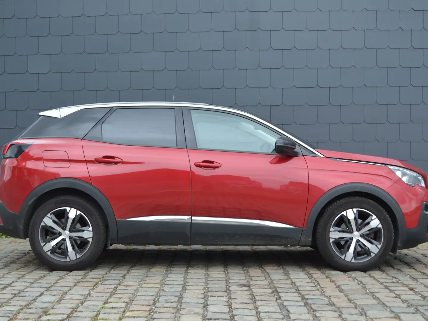 Peugeot 3008 1.5 BlueHDi Active 1HND CARPASS MAINTEANCE BOOK Rouge - 2