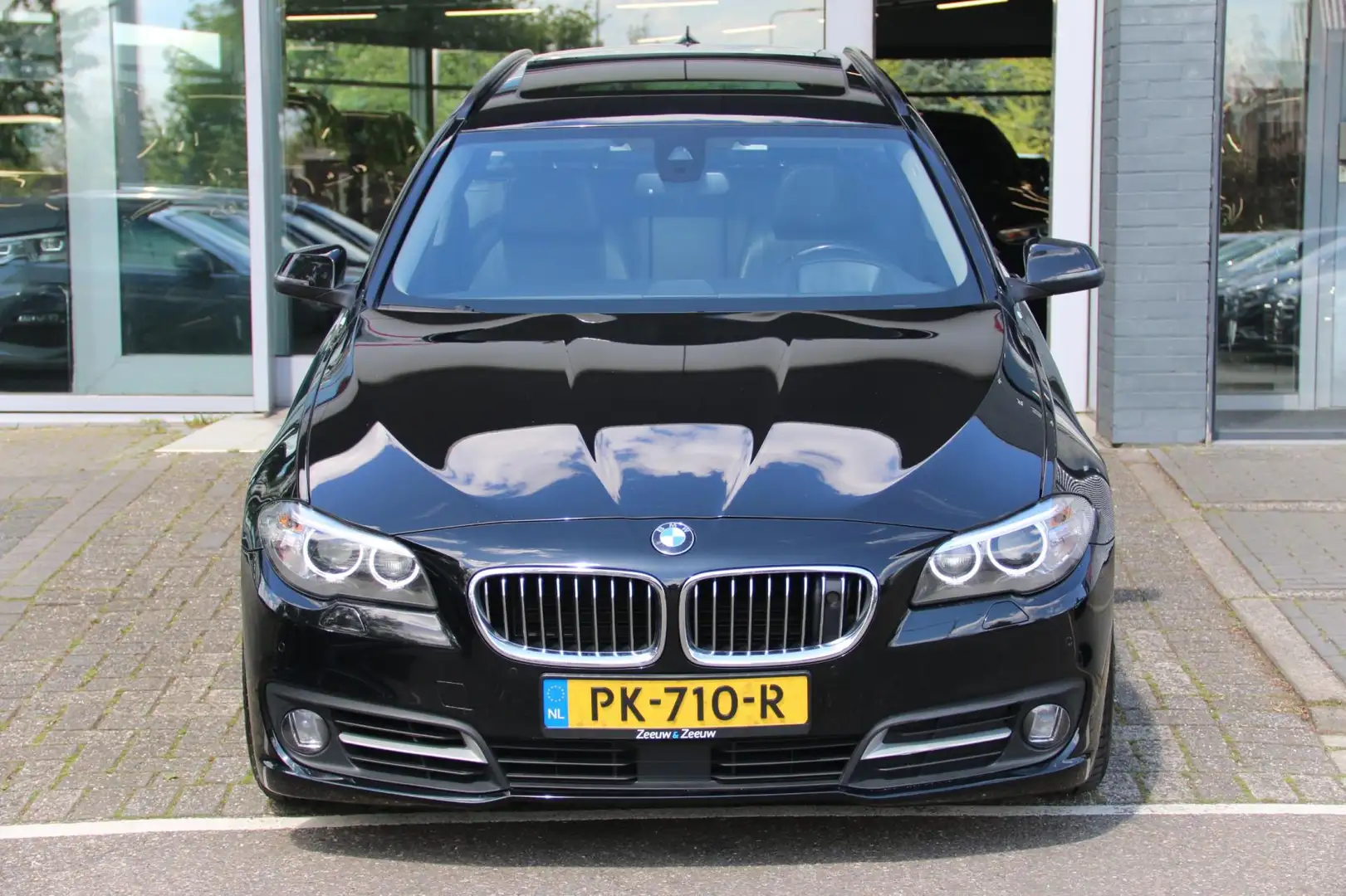 BMW 535 5-serie Touring 535xd Luxury Edition 313PK PANO-DA Black - 2