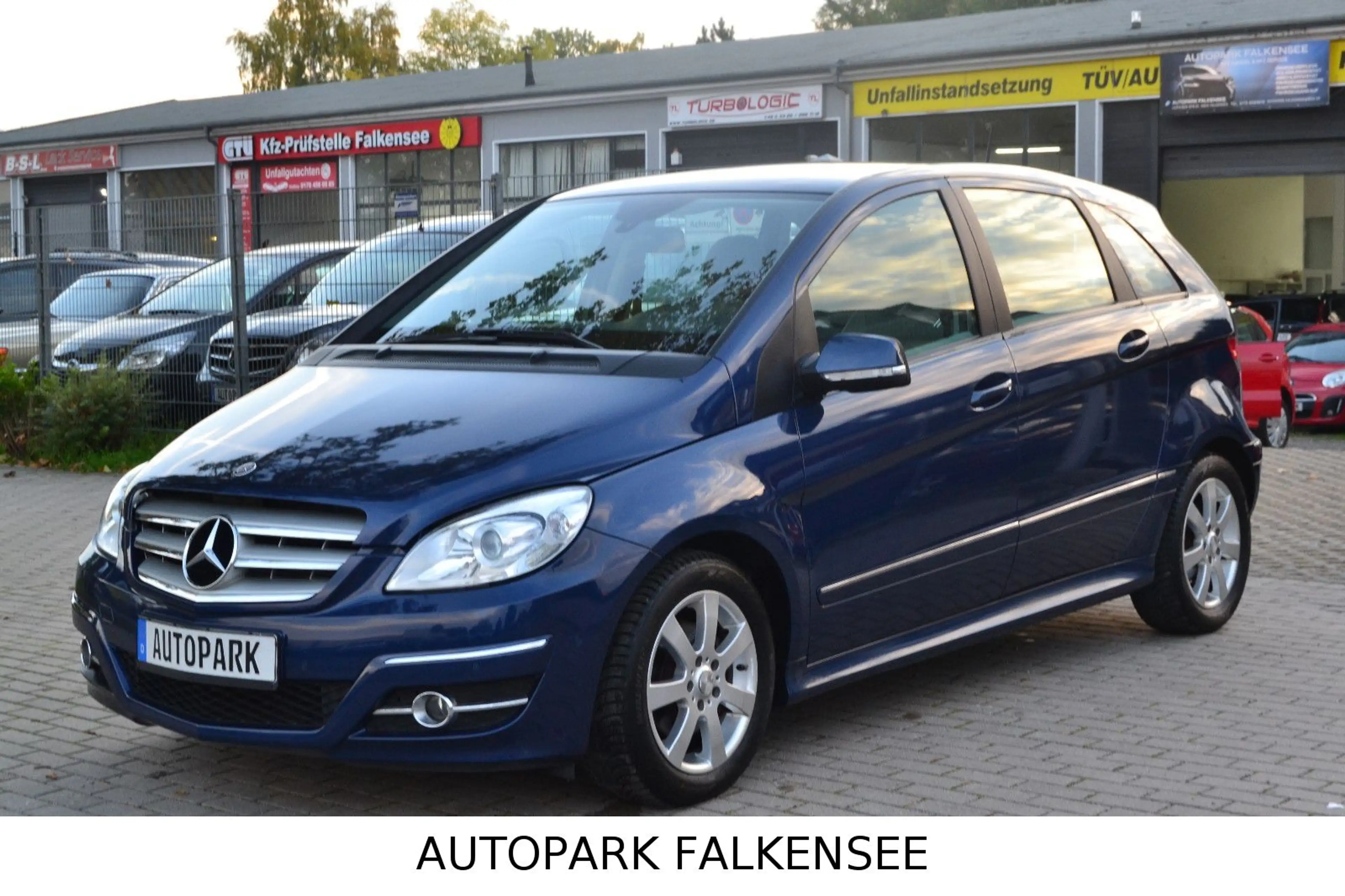 Mercedes-Benz B 200 B200 W245 FACELIFT+SAUBER+TÜV NEU+AUTOMATIK+PDC