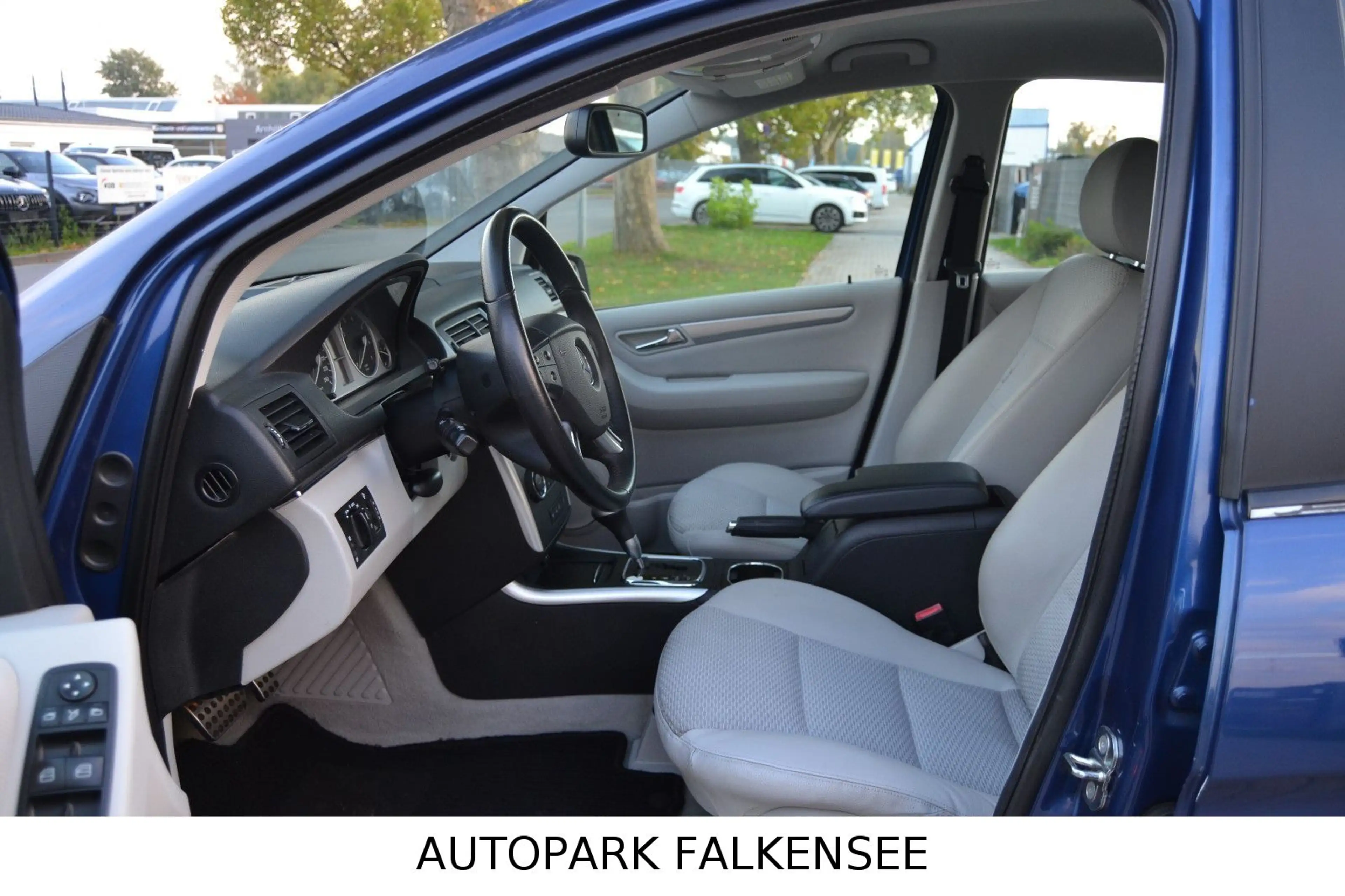 Mercedes-Benz B 200 B200 W245 FACELIFT+SAUBER+TÜV NEU+AUTOMATIK+PDC — photo 2