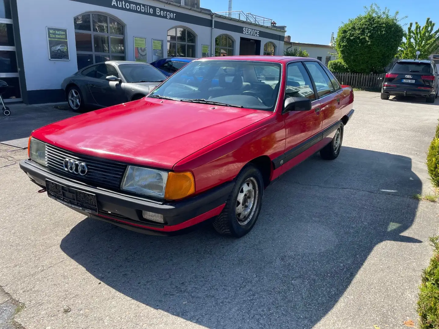 Audi 100 Typ 44 2,0 E Servo / SSD /HU 01.2026 Roşu - 1