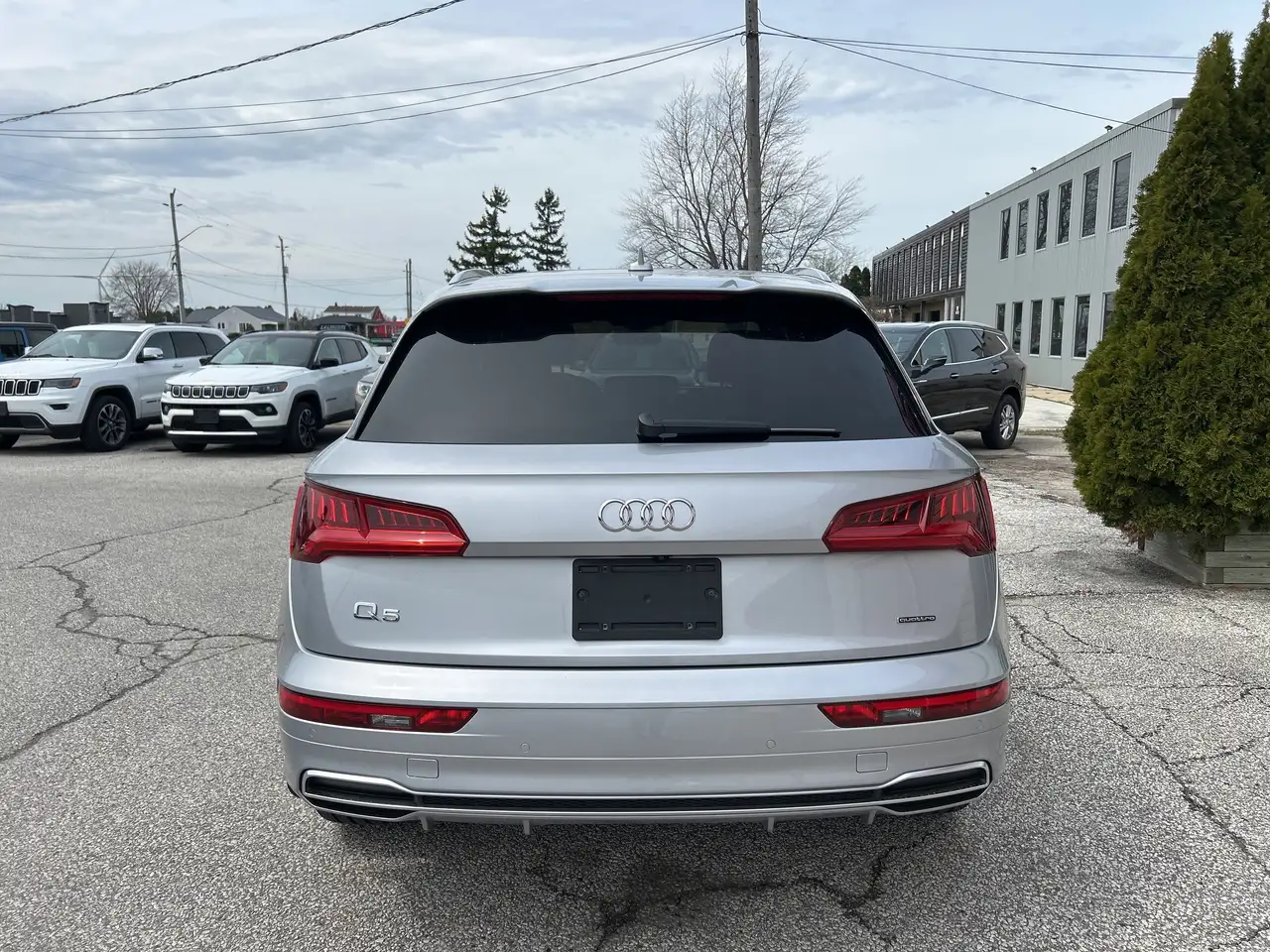 Audi Q5 снимка Audi Q5