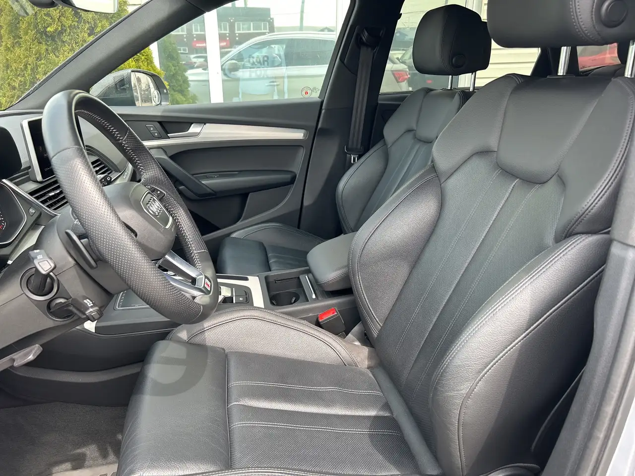 Audi Q5 снимка Audi Q5