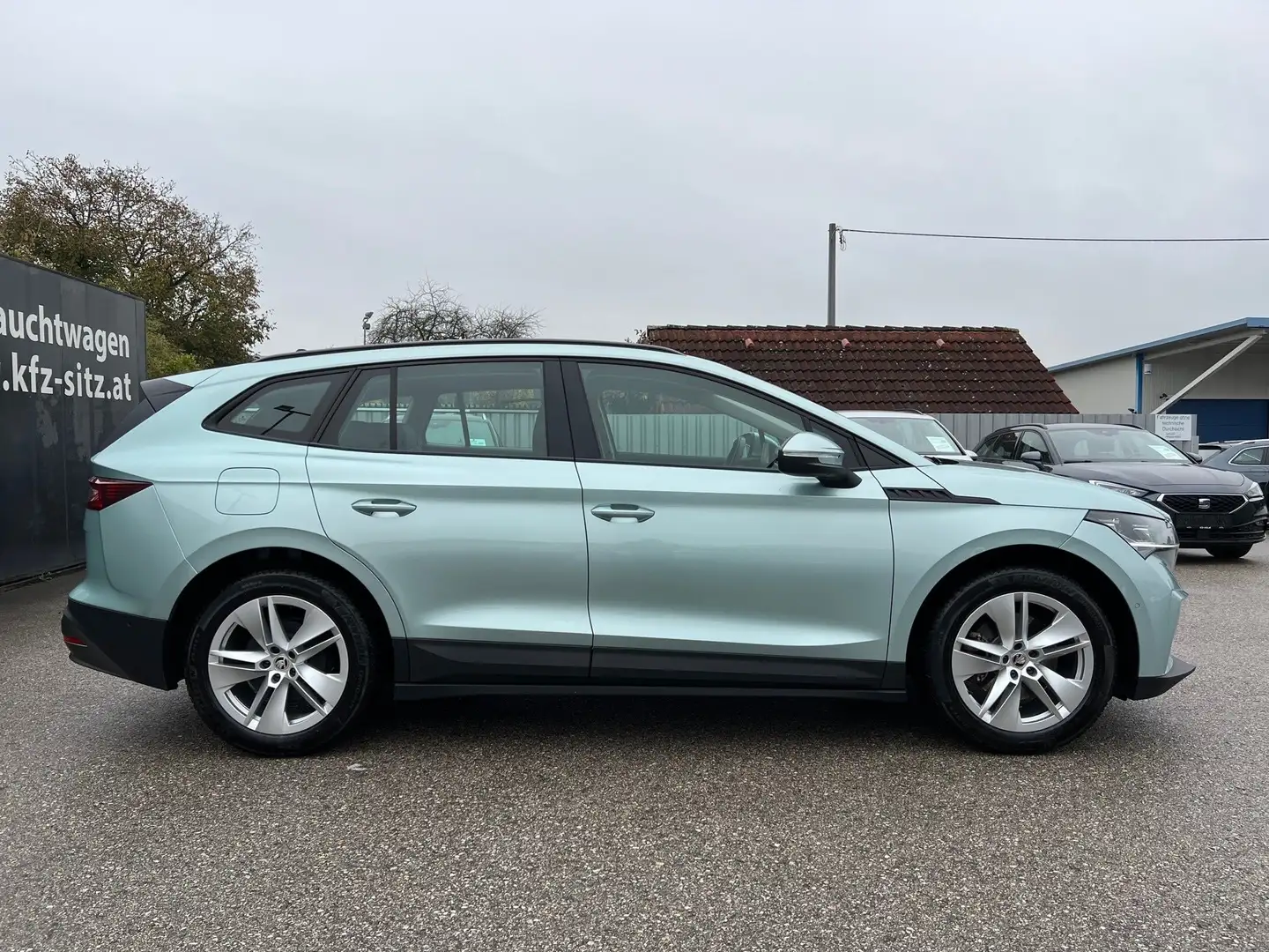 Skoda Enyaq iV 60 62kWh Argento - 2