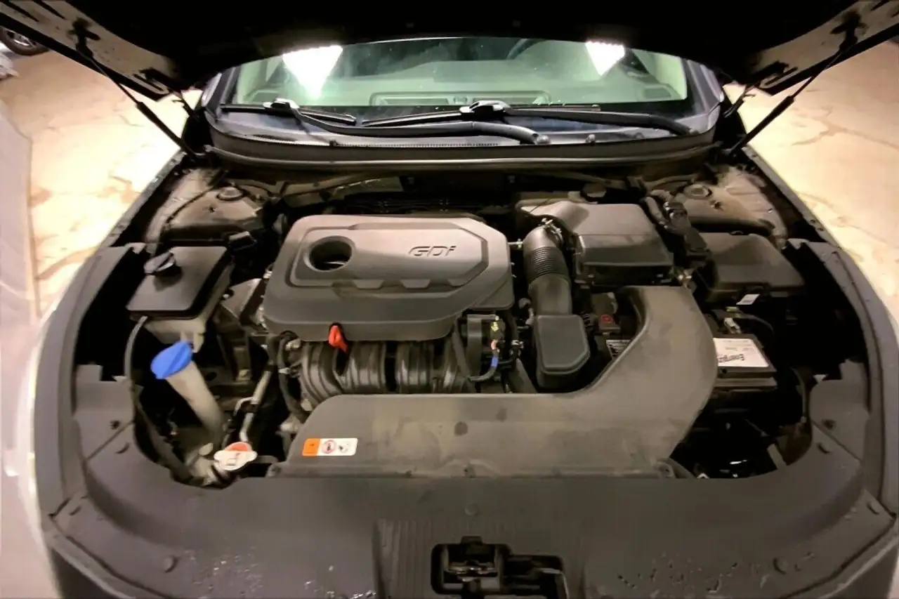 Hyundai SONATA снимка Hyundai SONATA