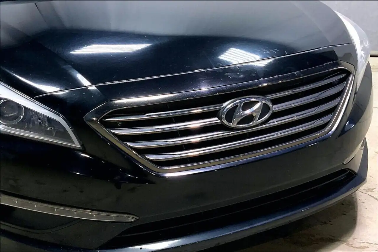 Hyundai SONATA снимка Hyundai SONATA