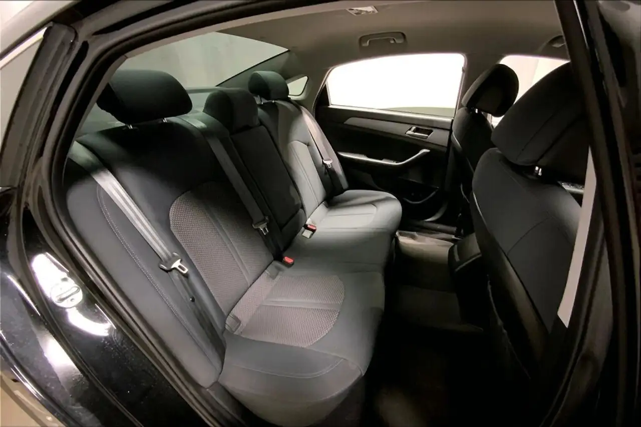 Hyundai SONATA снимка Hyundai SONATA