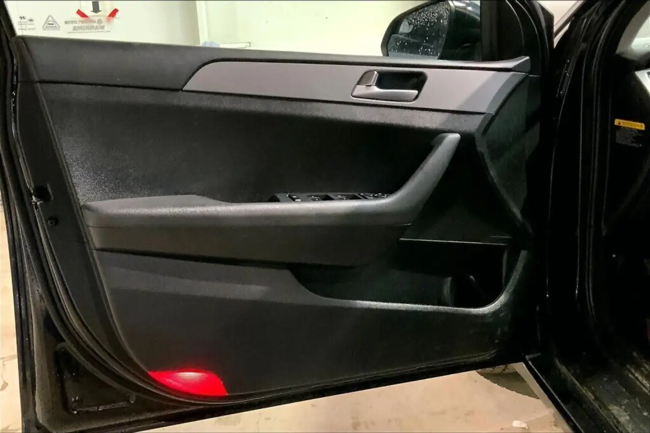 Hyundai SONATA снимка Hyundai SONATA