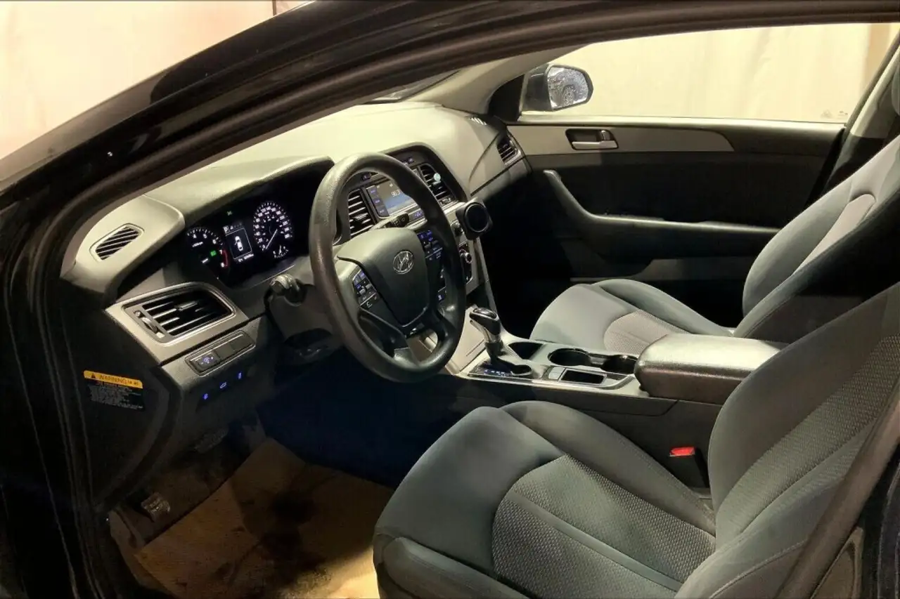 Hyundai SONATA снимка Hyundai SONATA