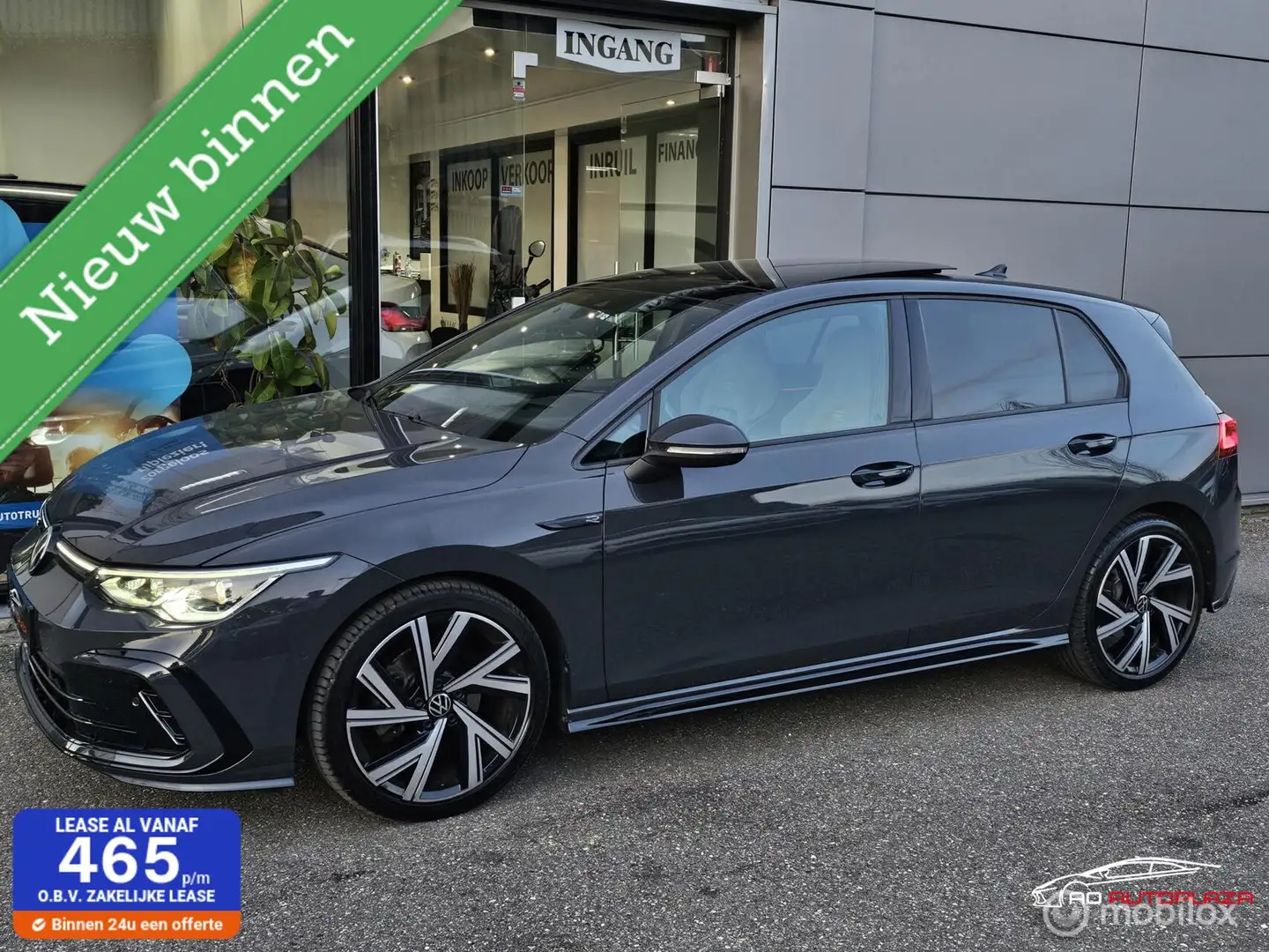 Volkswagen Golf 1.5 eTSI R-Line Panorama/HUD/Harman Kardon/Keyless Grijs - 1