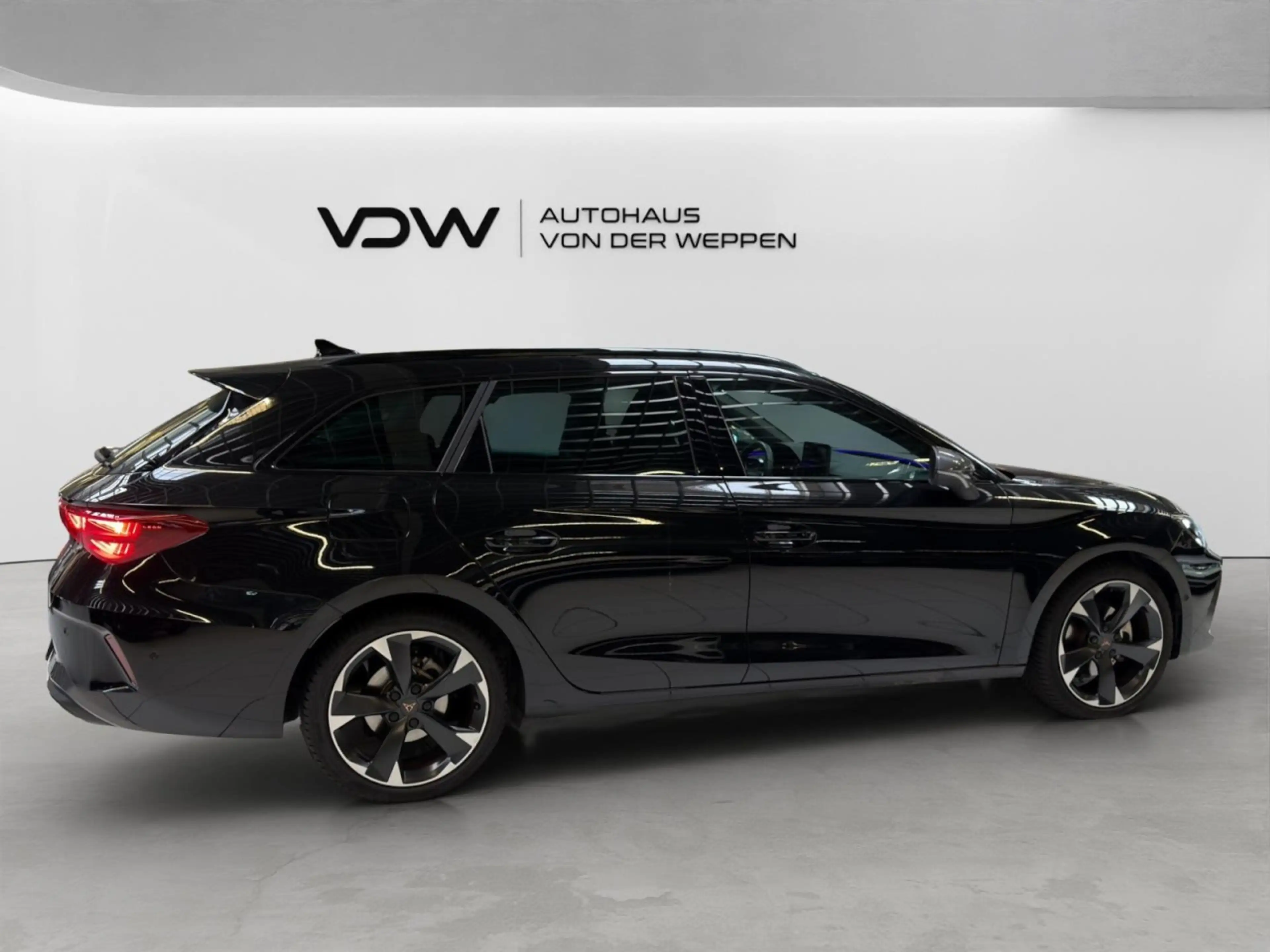 CUPRA Leon Sportst. 1.5 eTSI Matrix-LED, Navi, Kamera Klima — photo 9
