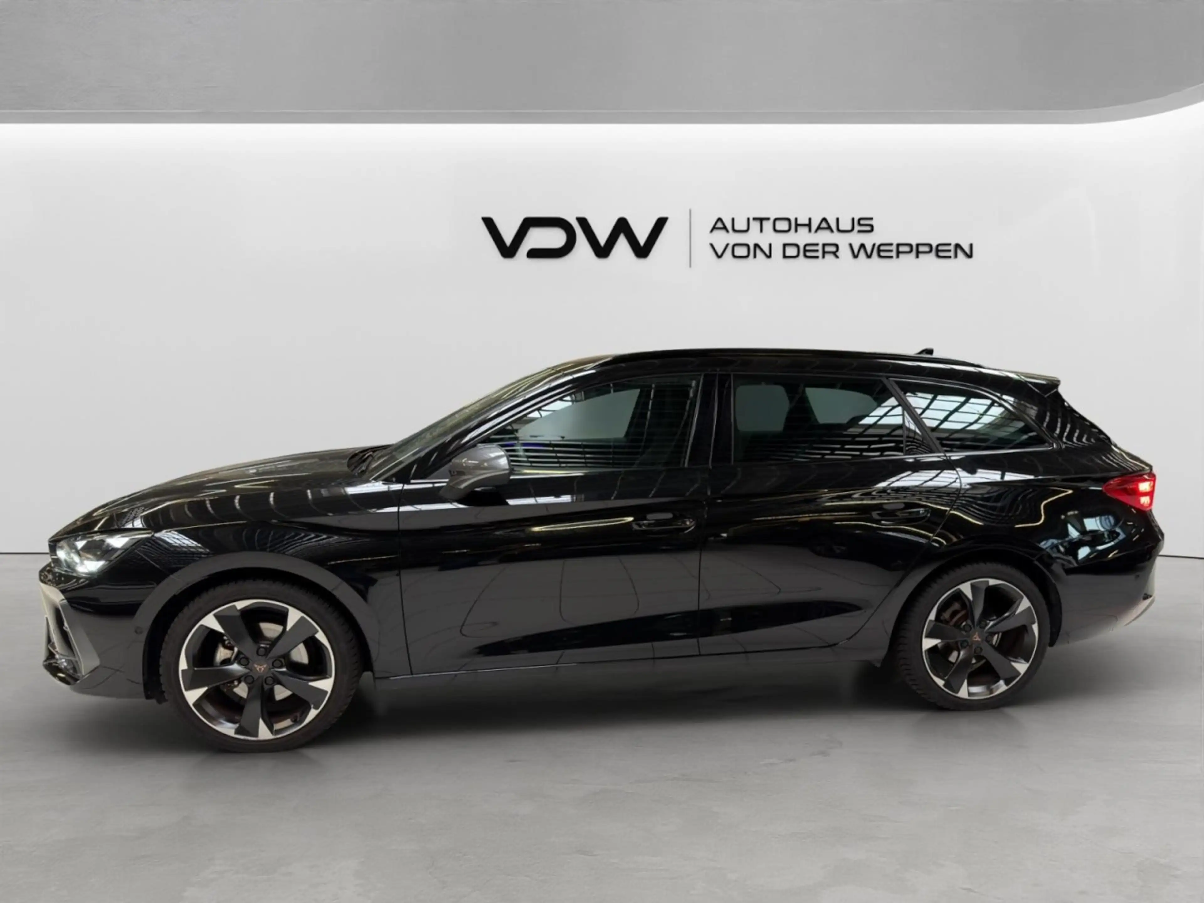 CUPRA Leon Sportst. 1.5 eTSI Matrix-LED, Navi, Kamera Klima — photo 3