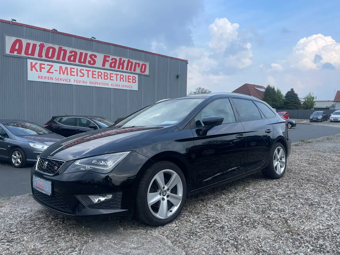 SEAT Leon ST FR 2.0 TDI Start&Stop *Alcantara/Tempomat/LED* Schwarz - 1